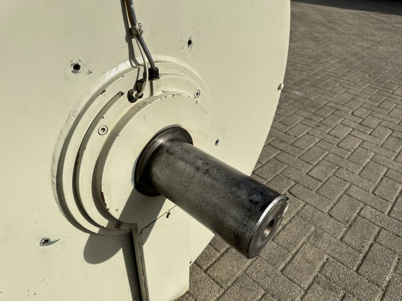 PILLER SG 102.40 Pillar 1750 kVA generatordeel Alternator as New ! 18 test hours ! - Generador industriale: foto 5 PILLER SG 102.40 Pillar 1750 kVA generatordeel Alternator as New ! 18 test hours ! - Generador industriale: foto 5