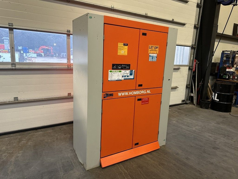 SDMO Safari Ruggerini Mecc Alte Spa 8 kVA Silent generatorset as New ! 1021 hours - Generador industriale: foto 5 SDMO Safari Ruggerini Mecc Alte Spa 8 kVA Silent generatorset as New ! 1021 hours - Generador industriale: foto 5