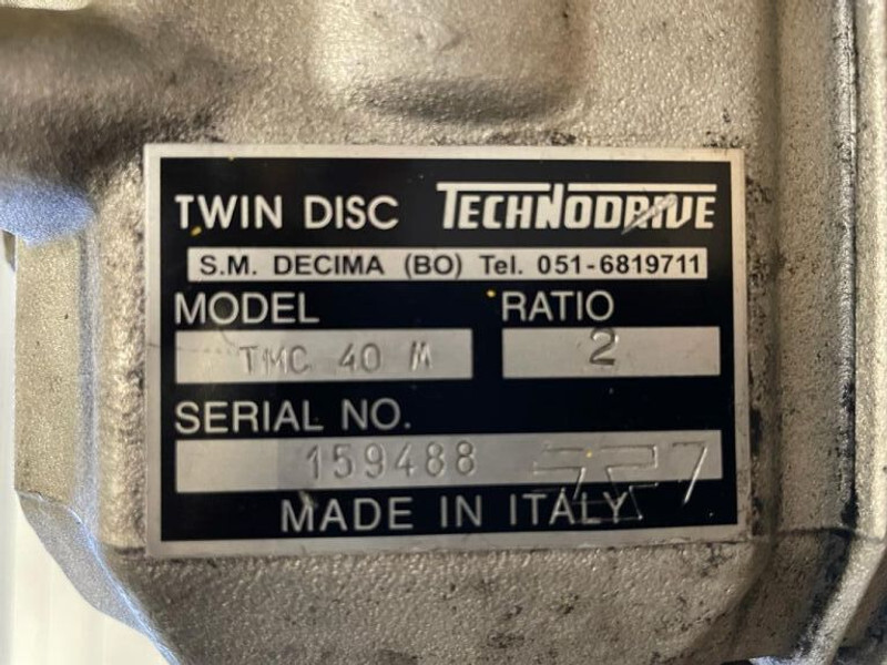 Vetus M2 Vetus 11 PK Marine Diesel motor Twindisc Keerkoppeling - Motor: foto 4 Vetus M2 Vetus 11 PK Marine Diesel motor Twindisc Keerkoppeling - Motor: foto 4