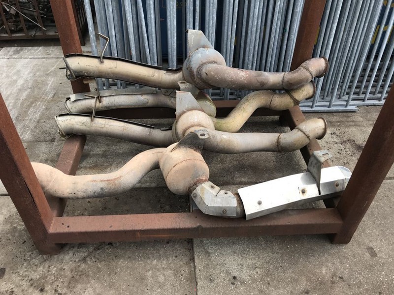 DAF DIVERSEN UITLAATDELEN - Sistema de escape para Camión: foto 1 DAF DIVERSEN UITLAATDELEN - Sistema de escape para Camión: foto 1