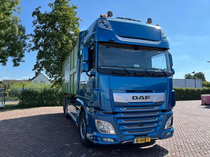 DAF XF 530 FAS - Camión con equipo de cable: foto 2 DAF XF 530 FAS - Camión con equipo de cable: foto 2