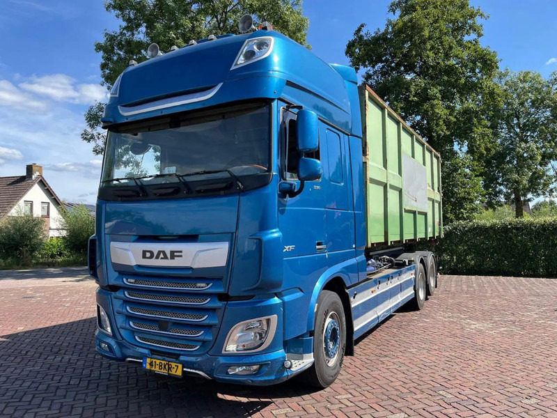DAF XF 530 FAS - Camión con equipo de cable: foto 4 DAF XF 530 FAS - Camión con equipo de cable: foto 4