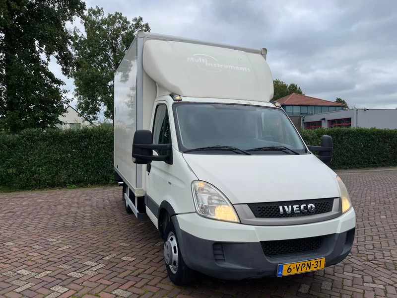 Iveco Daily 40 C14 - Furgoneta caja cerrada: foto 4 Iveco Daily 40 C14 - Furgoneta caja cerrada: foto 4