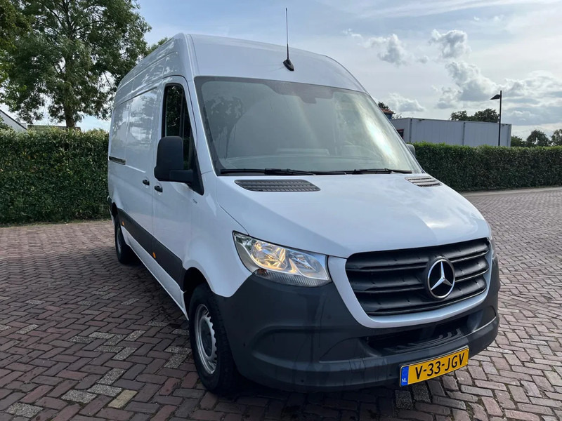 Mercedes-Benz Sprinter 317 1.9 CDI L2H1 - Furgón, Furgoneta combi: foto 4 Mercedes-Benz Sprinter 317 1.9 CDI L2H1 - Furgón, Furgoneta combi: foto 4
