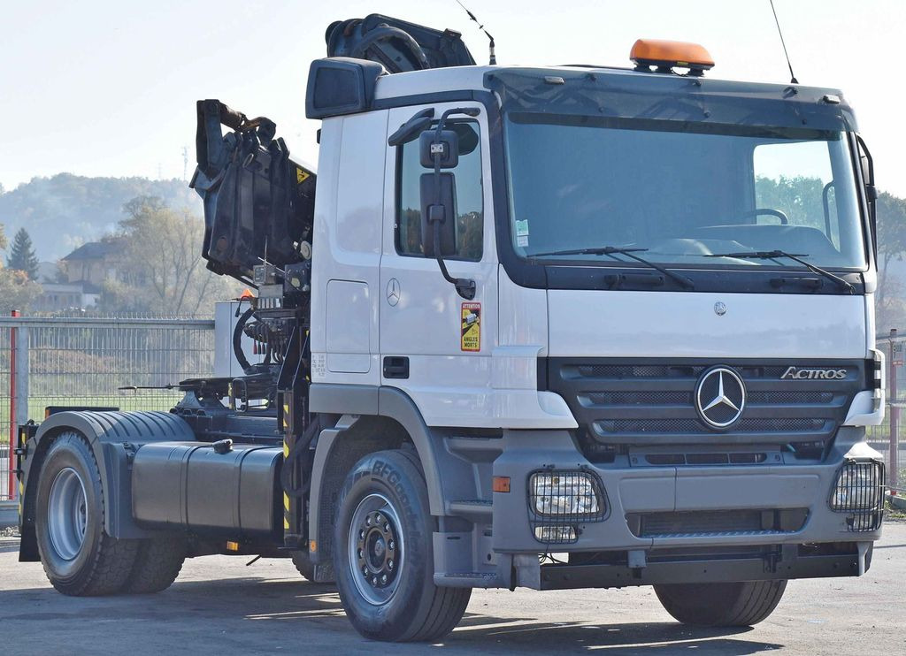 Mercedes-Benz ACTROS 1844 * Sattelzugmaschine *HIAB 330-5/FUNK Mercedes-Benz ACTROS 1844 * Sattelzugmaschine *HIAB 330-5/FUNK - Cabeza tractora: foto 4 Mercedes-Benz ACTROS 1844 * Sattelzugmaschine *HIAB 330-5/FUNK Mercedes-Benz ACTROS 1844 * Sattelzugmaschine *HIAB 330-5/FUNK - Cabeza tractora: foto 4