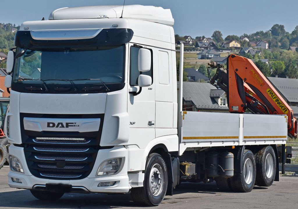 DAF XF 530 Pritsche 6,30 m + PK 15500 * TOPZUSTAND - Camión grúa: foto 4 DAF XF 530 Pritsche 6,30 m + PK 15500 * TOPZUSTAND - Camión grúa: foto 4