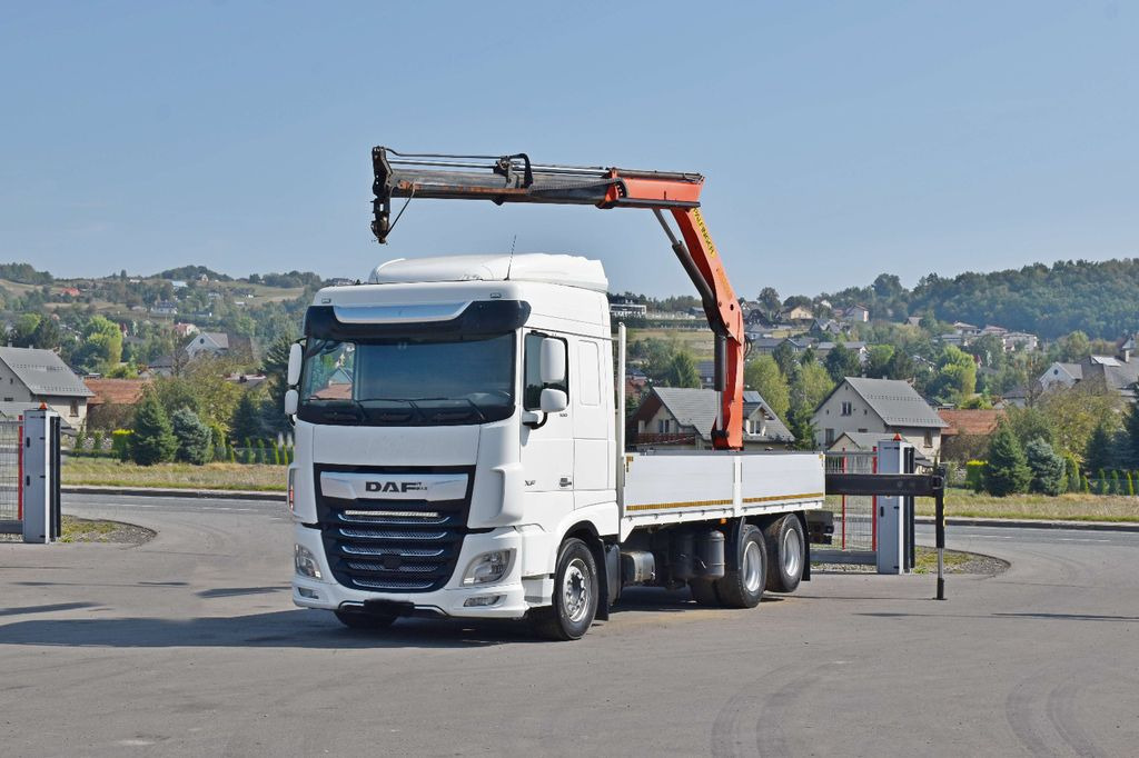 DAF XF 530 Pritsche 6,30 m + PK 15500 * TOPZUSTAND - Camión grúa: foto 2 DAF XF 530 Pritsche 6,30 m + PK 15500 * TOPZUSTAND - Camión grúa: foto 2