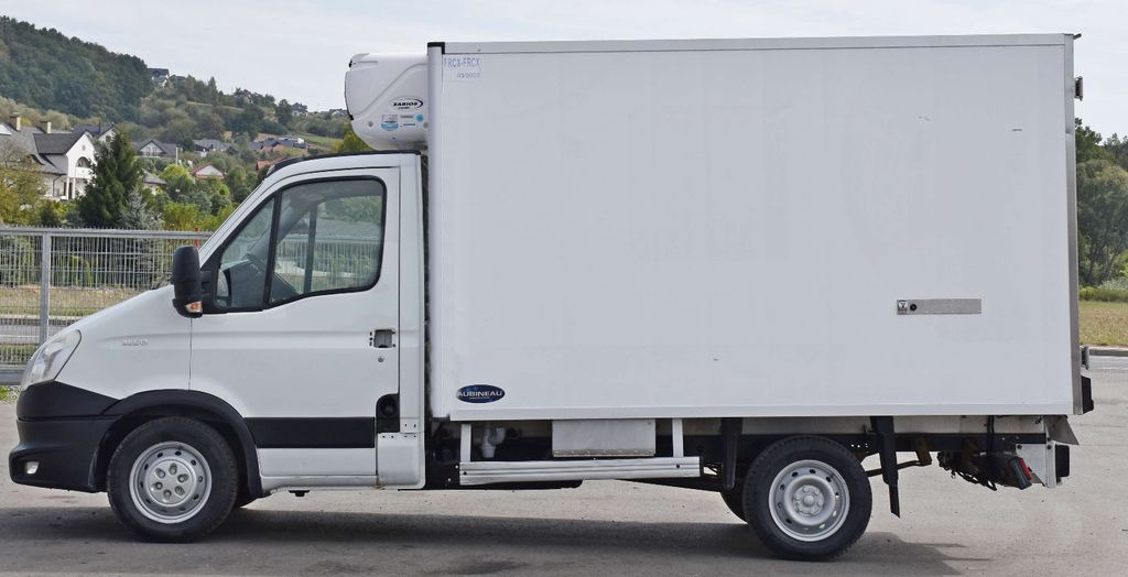 Iveco DAILY 35S13* Kühlkoffer 2,00 m * TOPZUSTAND Iveco DAILY 35S13 * Kühlkoffer * TOPZUSTAND - Camión frigorífico, Camión grúa: foto 4 Iveco DAILY 35S13* Kühlkoffer 2,00 m * TOPZUSTAND Iveco DAILY 35S13 * Kühlkoffer * TOPZUSTAND - Camión frigorífico, Camión grúa: foto 4
