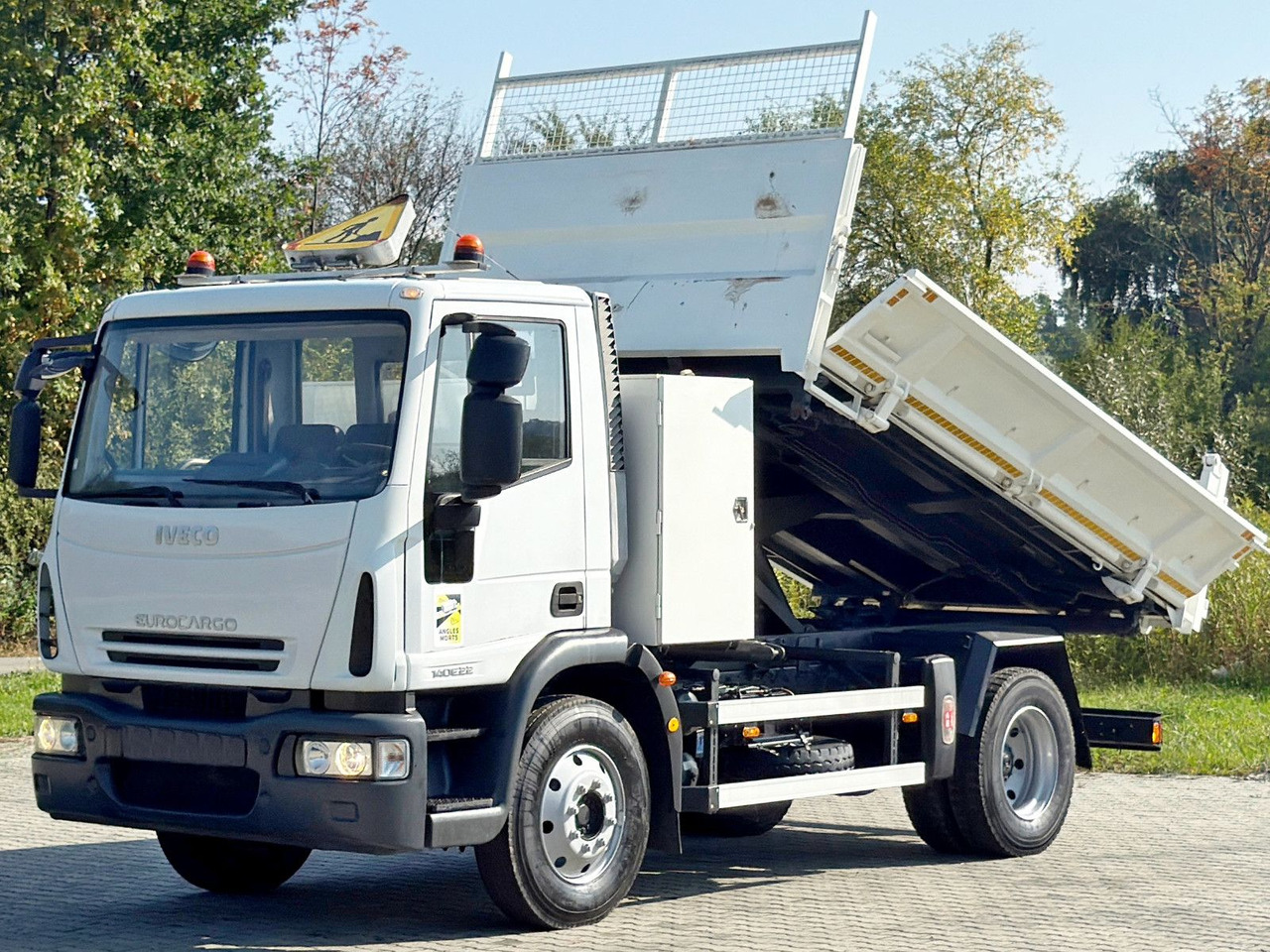 Iveco EUROCARGO 140E22* KIPPER 5,00 m* TOPZUSTAND - Camión volquete: foto 3 Iveco EUROCARGO 140E22* KIPPER 5,00 m* TOPZUSTAND - Camión volquete: foto 3