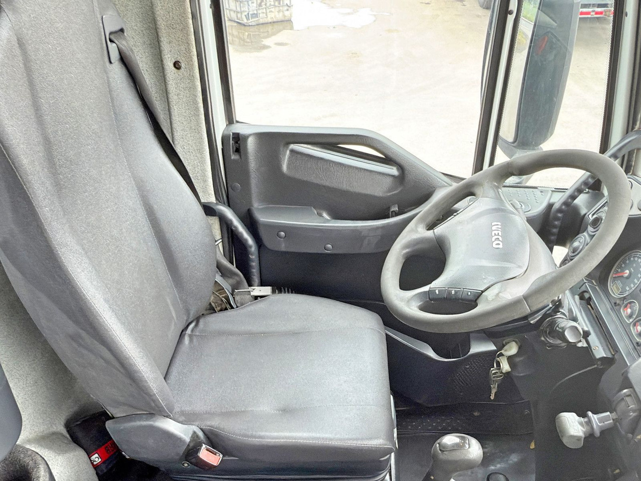 Arrendamiento de  Iveco STRALIS 330 *HIAB 144 BS-3 HIDUO* TOPZUSTAND Iveco STRALIS 330 *HIAB 144 BS-3 HIDUO* TOPZUSTAND: foto 12 Arrendamiento de  Iveco STRALIS 330 *HIAB 144 BS-3 HIDUO* TOPZUSTAND Iveco STRALIS 330 *HIAB 144 BS-3 HIDUO* TOPZUSTAND: foto 12