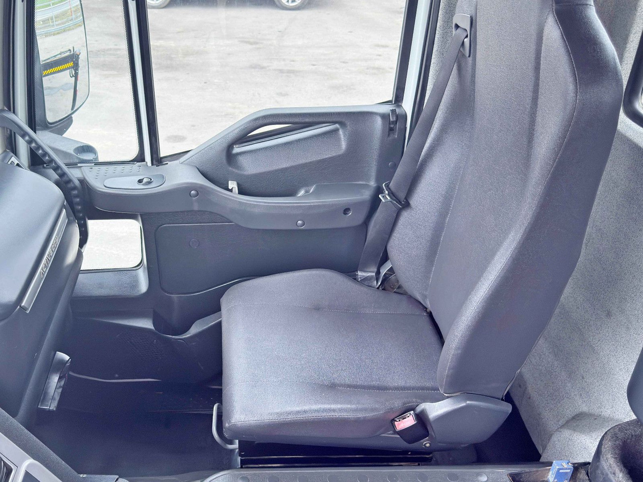 Arrendamiento de  Iveco STRALIS 330 *HIAB 144 BS-3 HIDUO* TOPZUSTAND Iveco STRALIS 330 *HIAB 144 BS-3 HIDUO* TOPZUSTAND: foto 10 Arrendamiento de  Iveco STRALIS 330 *HIAB 144 BS-3 HIDUO* TOPZUSTAND Iveco STRALIS 330 *HIAB 144 BS-3 HIDUO* TOPZUSTAND: foto 10