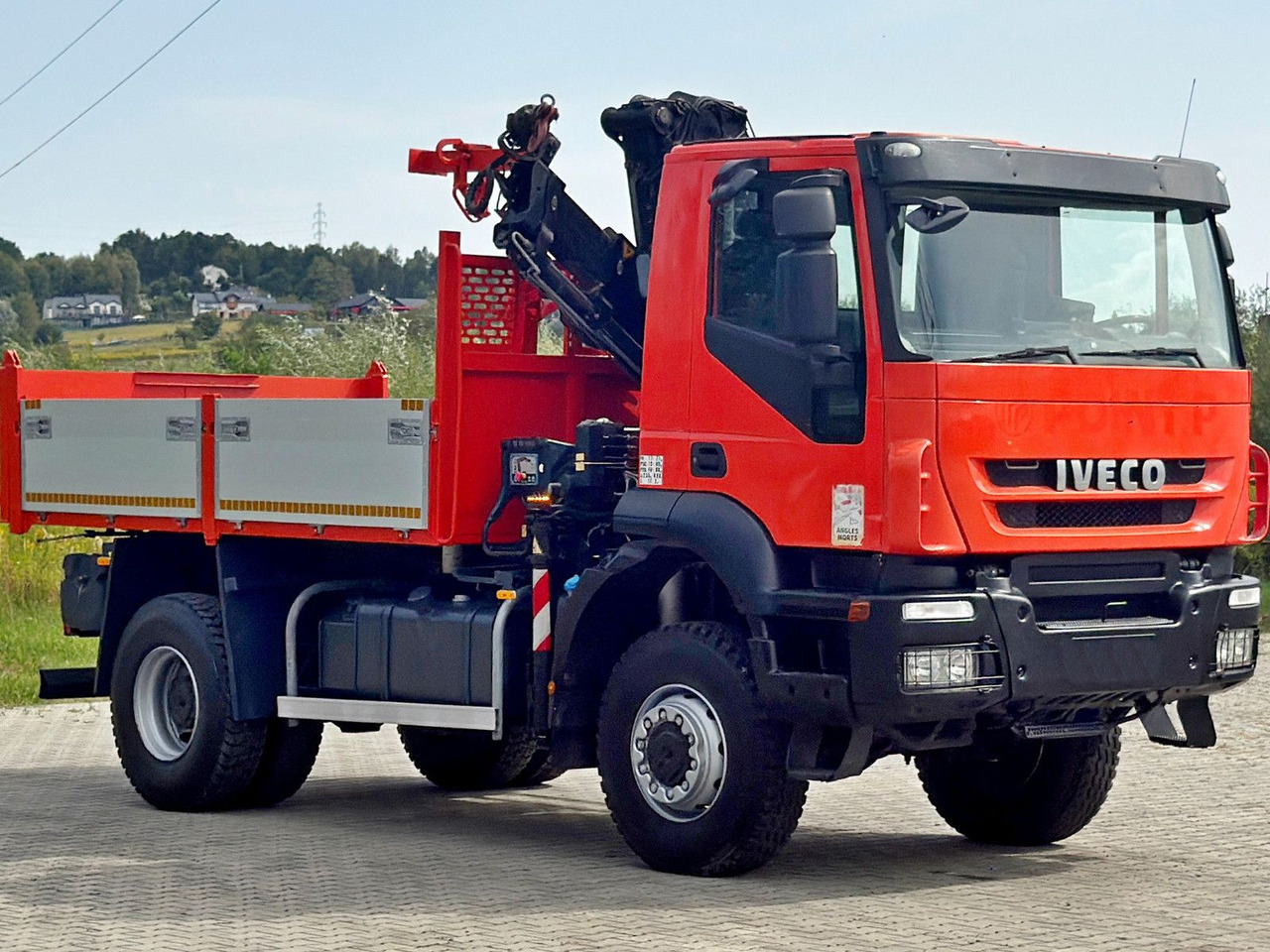 Iveco TRAKKER 190T36 * HIAB 111 ES-2 HIDUO * 4x4 * TOP - Camión grúa: foto 3 Iveco TRAKKER 190T36 * HIAB 111 ES-2 HIDUO * 4x4 * TOP - Camión grúa: foto 3