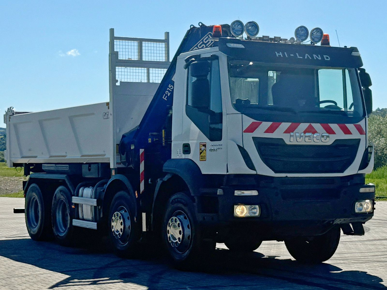 Iveco TRAKKER 450 * FASSI F215A.0.22 + FUNK / 8x4 *TOP - Camión grúa: foto 4 Iveco TRAKKER 450 * FASSI F215A.0.22 + FUNK / 8x4 *TOP - Camión grúa: foto 4