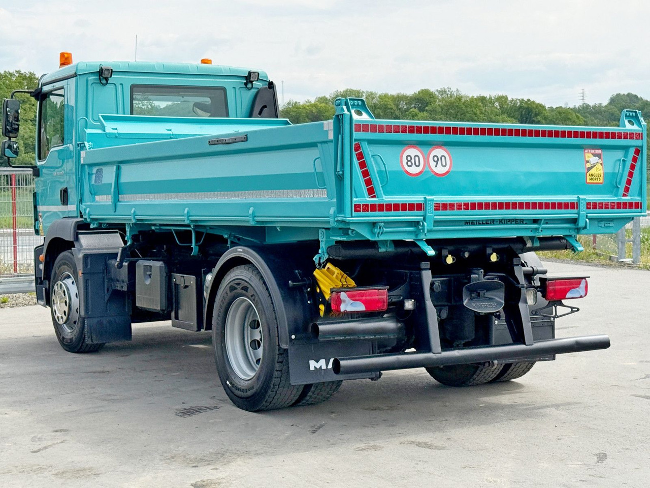 Arrendamiento de MAN TGM 15.340 * Kipper 4,60 m * TOPZUSTAND MAN TGM 15.340 * Kipper 4,60 m * TOPZUSTAND: foto 8 Arrendamiento de MAN TGM 15.340 * Kipper 4,60 m * TOPZUSTAND MAN TGM 15.340 * Kipper 4,60 m * TOPZUSTAND: foto 8