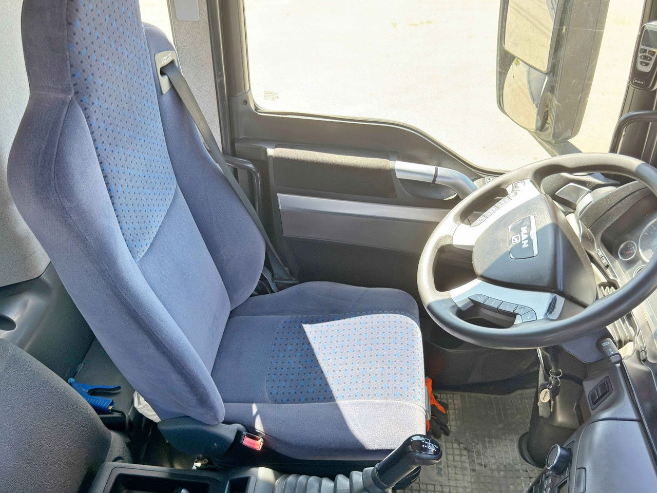 Arrendamiento de MAN TGS 33.360*KIPPER 4,95 m *PK 15002 * 6x4 MAN TGS 33.360*KIPPER 4,95 m *PK 15002 * 6x4: foto 12 Arrendamiento de MAN TGS 33.360*KIPPER 4,95 m *PK 15002 * 6x4 MAN TGS 33.360*KIPPER 4,95 m *PK 15002 * 6x4: foto 12