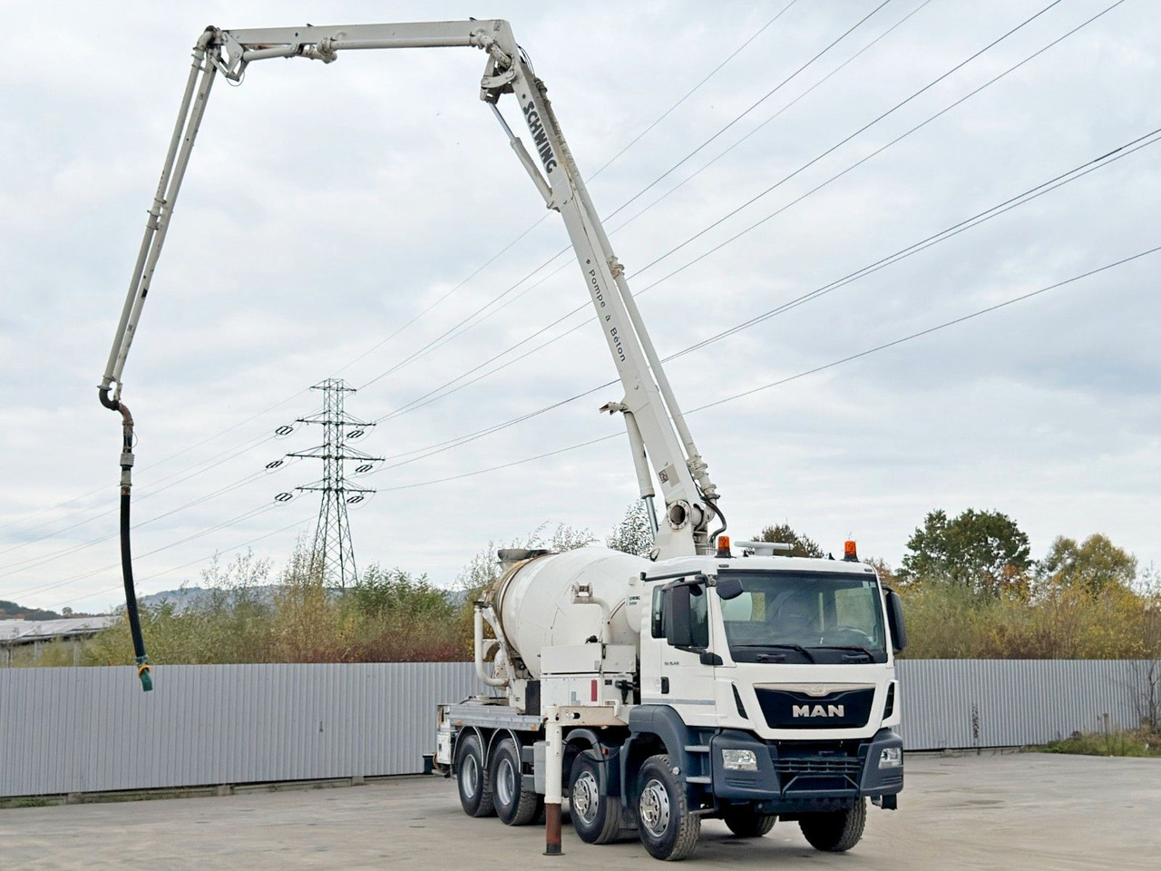 MAN TGS 35.400 BETONPUMPE * 8x4 / TOPZUSTAND - Camión bomba de hormigón: foto 3 MAN TGS 35.400 BETONPUMPE * 8x4 / TOPZUSTAND - Camión bomba de hormigón: foto 3