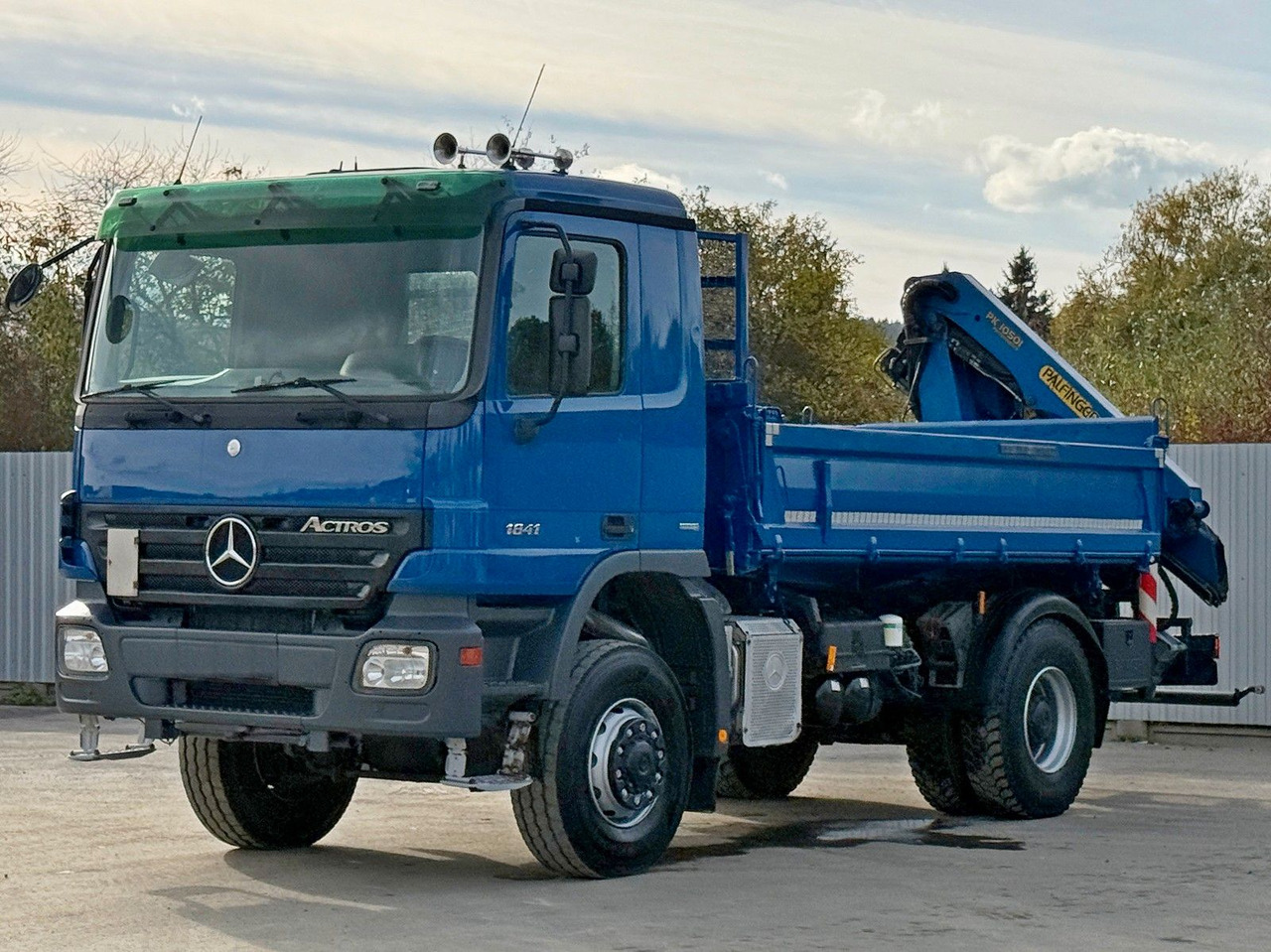 Mercedes-Benz ACTROS 1841 * PK 10501 + FUNK * TOP * 4x4 - Camión volquete, Camión grúa: foto 3 Mercedes-Benz ACTROS 1841 * PK 10501 + FUNK * TOP * 4x4 - Camión volquete, Camión grúa: foto 3