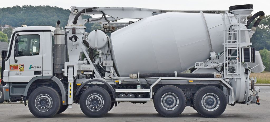Mercedes-Benz ACTROS 3241* Betonpumpe * 8x4 * Top Zustand - Camión bomba de hormigón: foto 4 Mercedes-Benz ACTROS 3241* Betonpumpe * 8x4 * Top Zustand - Camión bomba de hormigón: foto 4