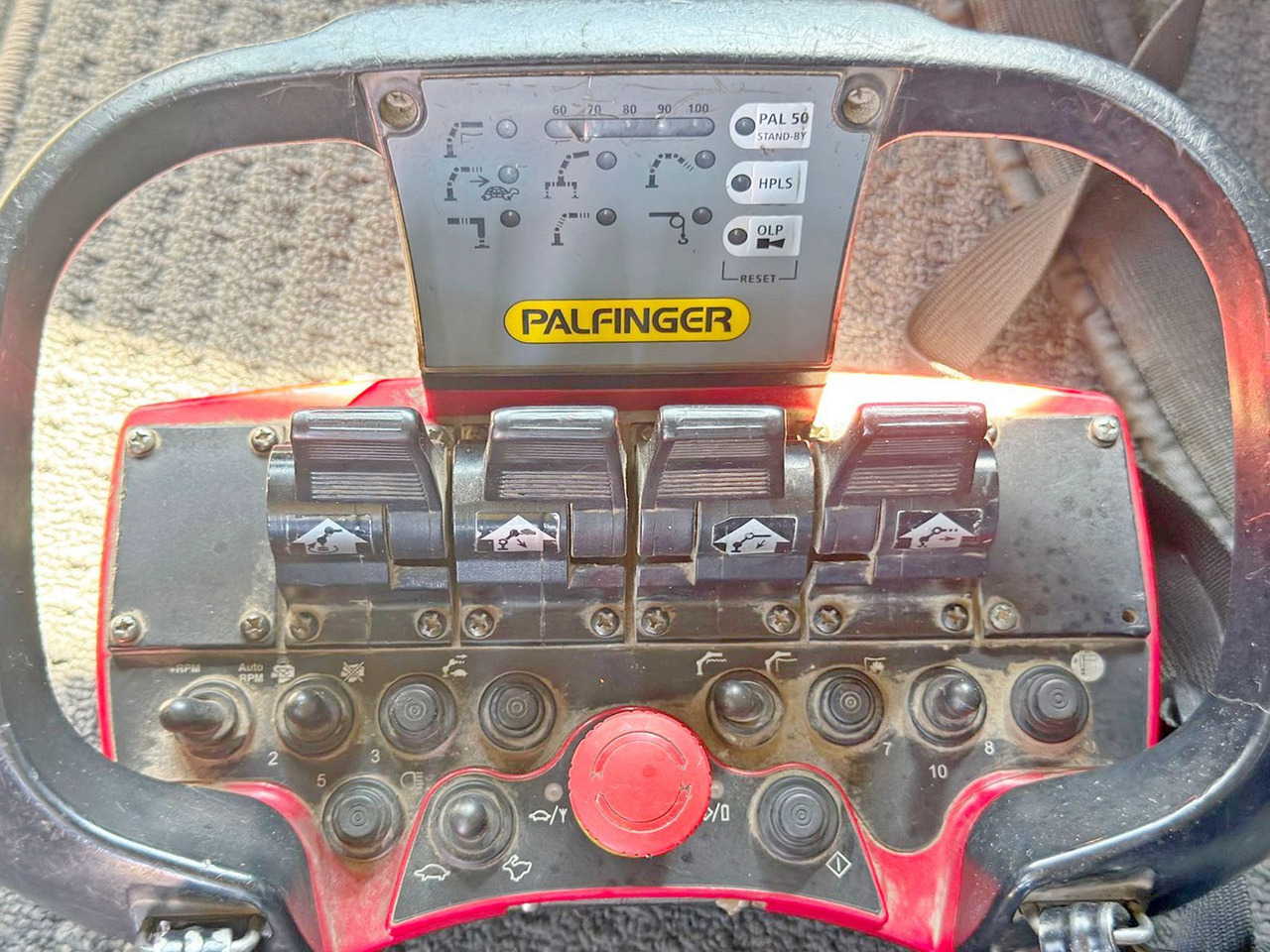 Camión grúa Volvo FH 500 * PRITSCHE 6,05 m* PK 42502 + FUNK *TOP: foto 13 Camión grúa Volvo FH 500 * PRITSCHE 6,05 m* PK 42502 + FUNK *TOP: foto 13