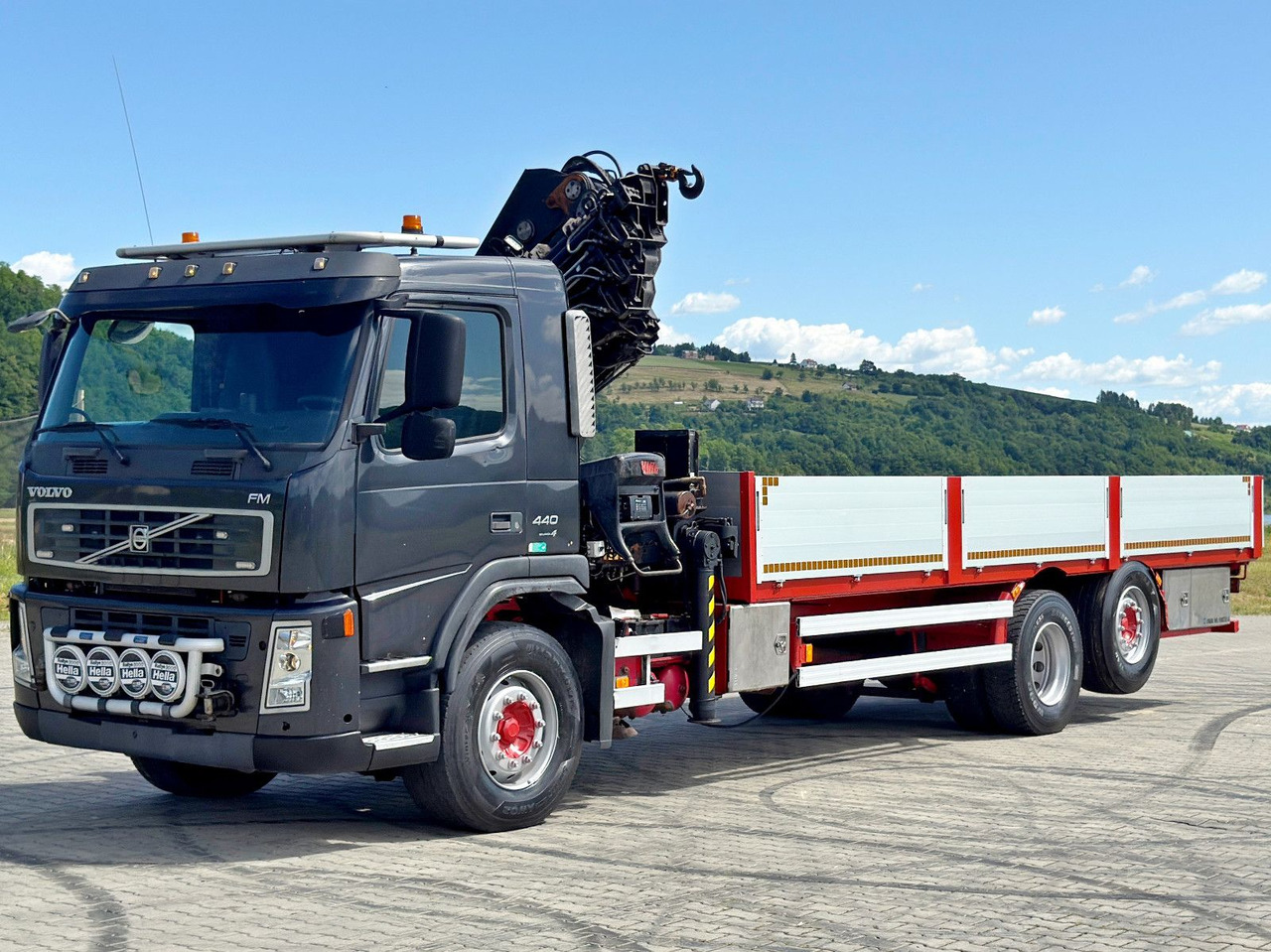 Volvo FM 440 * HIAB 288 E - 8 HIPRO/FUNK * TOPZUSTAND - Camión grúa: foto 3 Volvo FM 440 * HIAB 288 E - 8 HIPRO/FUNK * TOPZUSTAND - Camión grúa: foto 3