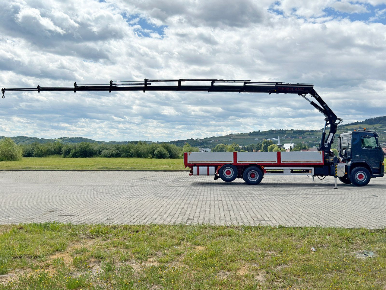 Volvo FM 440 * HIAB 288 E - 8 HIPRO/FUNK * TOPZUSTAND - Camión grúa: foto 5 Volvo FM 440 * HIAB 288 E - 8 HIPRO/FUNK * TOPZUSTAND - Camión grúa: foto 5