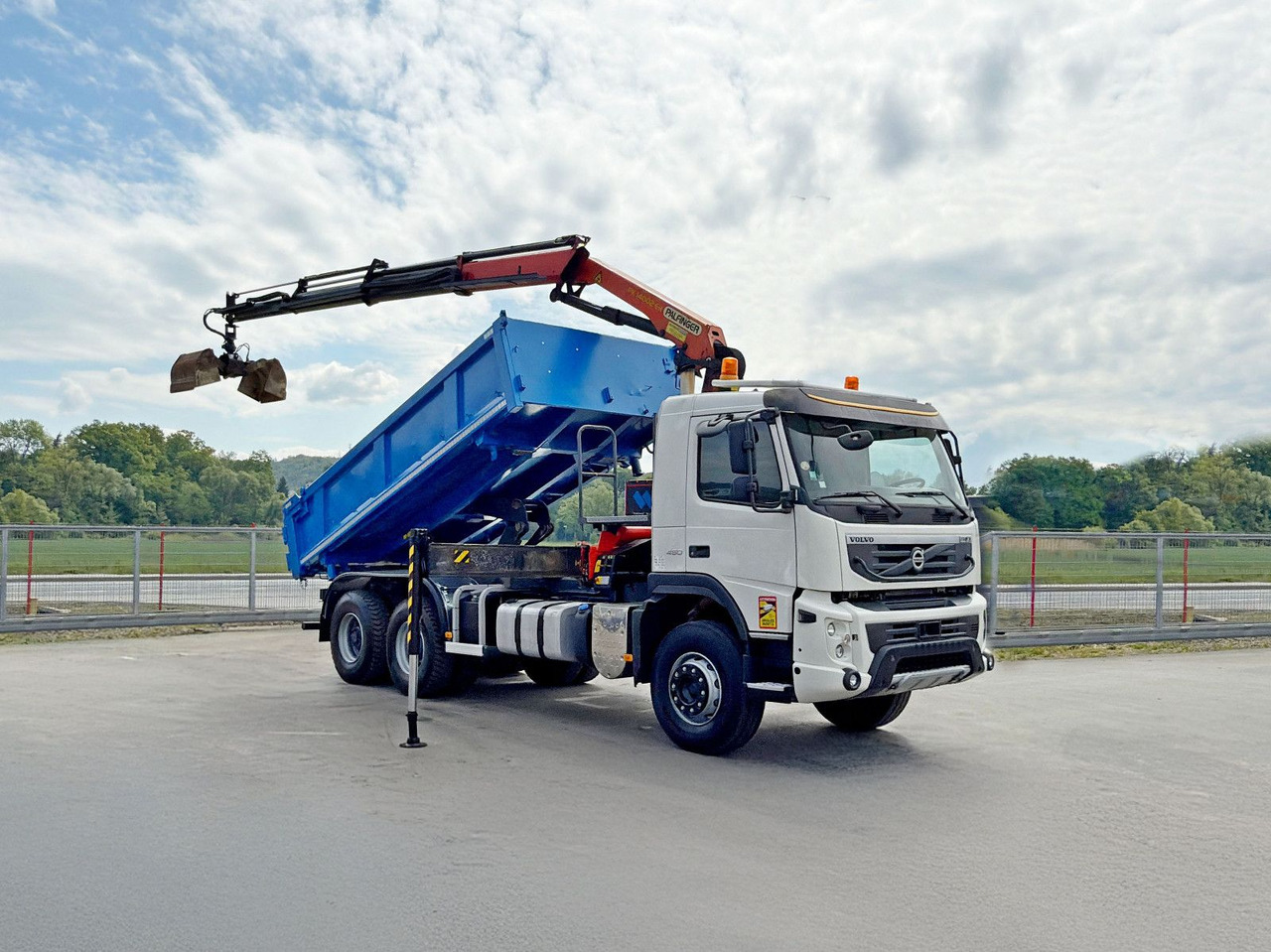 Volvo FMX 450 Kipper 5,15m * PK 14002-EH B * 6x4 * TOP - Camión grúa: foto 2 Volvo FMX 450 Kipper 5,15m * PK 14002-EH B * 6x4 * TOP - Camión grúa: foto 2