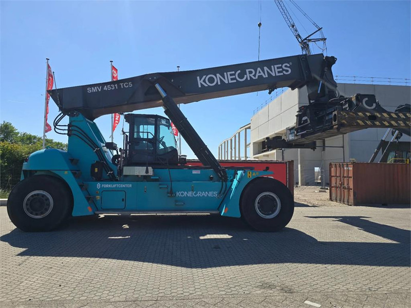 KONECRANES SMV 4531 TC5 - Reach stacker: foto 1 KONECRANES SMV 4531 TC5 - Reach stacker: foto 1