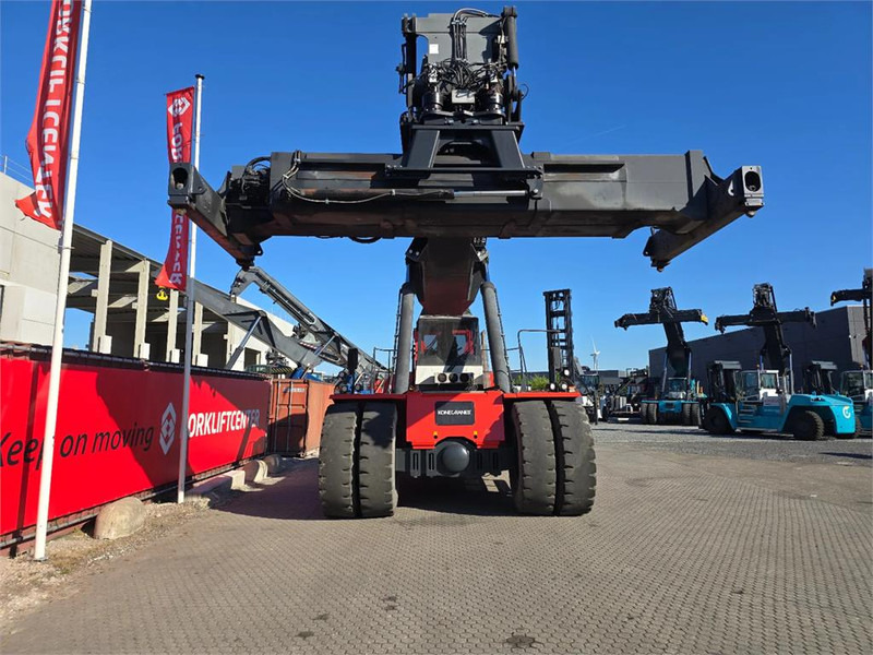 KONECRANES SMV 4535 TB5 - Reach stacker: foto 5 KONECRANES SMV 4535 TB5 - Reach stacker: foto 5