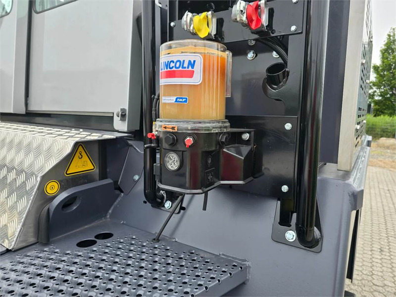 Tractor industrial Mafi R336 4x4: foto 13 Tractor industrial Mafi R336 4x4: foto 13