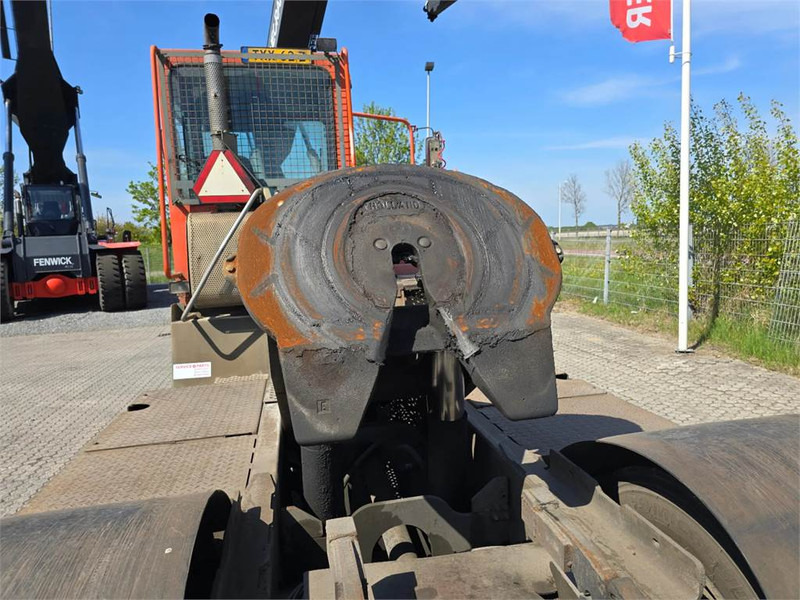 Tractor industrial Terberg YT182: foto 9