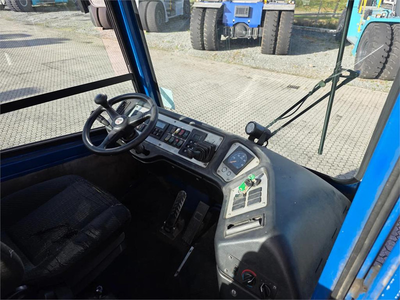 Arrendamiento de Terberg YT222 Terberg YT222: foto 15