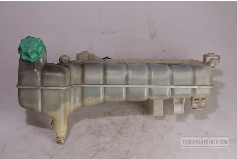 Behr HELLA SERVICE Cooling System Koelexpansievat MAN TGL TGM - Depósito de expansión para Camión: foto 1 Behr HELLA SERVICE Cooling System Koelexpansievat MAN TGL TGM - Depósito de expansión para Camión: foto 1