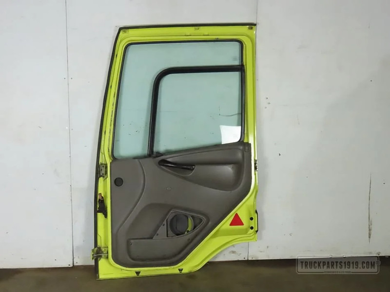 DAF 1950971 Portier Re. CF 85 - Puerta y piezas para Camión: foto 4 DAF 1950971 Portier Re. CF 85 - Puerta y piezas para Camión: foto 4