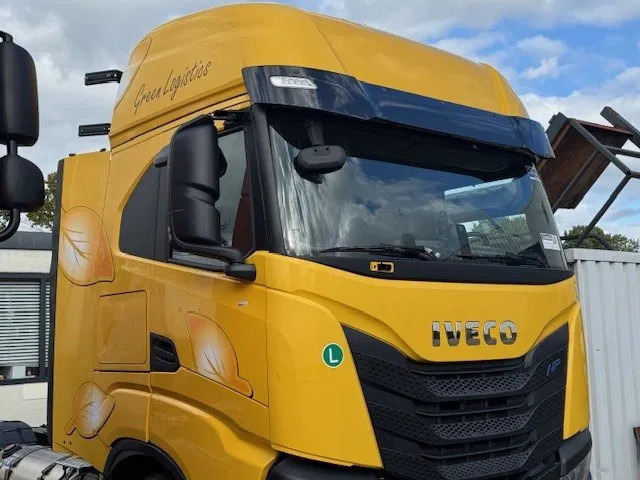 Iveco S-WAY Cabin 2021 - Cabina e interior para Camión: foto 2 Iveco S-WAY Cabin 2021 - Cabina e interior para Camión: foto 2