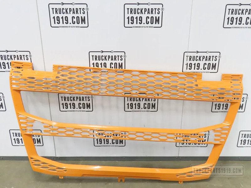 Volvo 84235714 Ondergrille FH5 - Parrilla para Camión: foto 1 Volvo 84235714 Ondergrille FH5 - Parrilla para Camión: foto 1