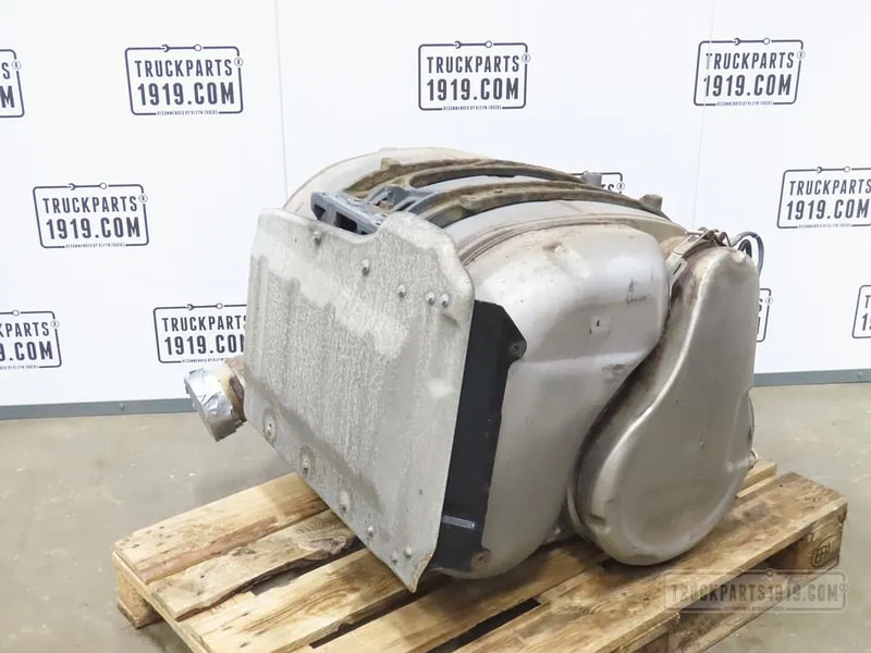 Volvo Exhaust System Katalysator Volvo - Convertidor catalítico para Camión: foto 2 Volvo Exhaust System Katalysator Volvo - Convertidor catalítico para Camión: foto 2