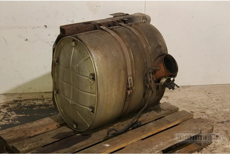 Volvo FH Exhaust System Uitlaatdemper Volvo FH - Silenciador para Camión: foto 1 Volvo FH Exhaust System Uitlaatdemper Volvo FH - Silenciador para Camión: foto 1