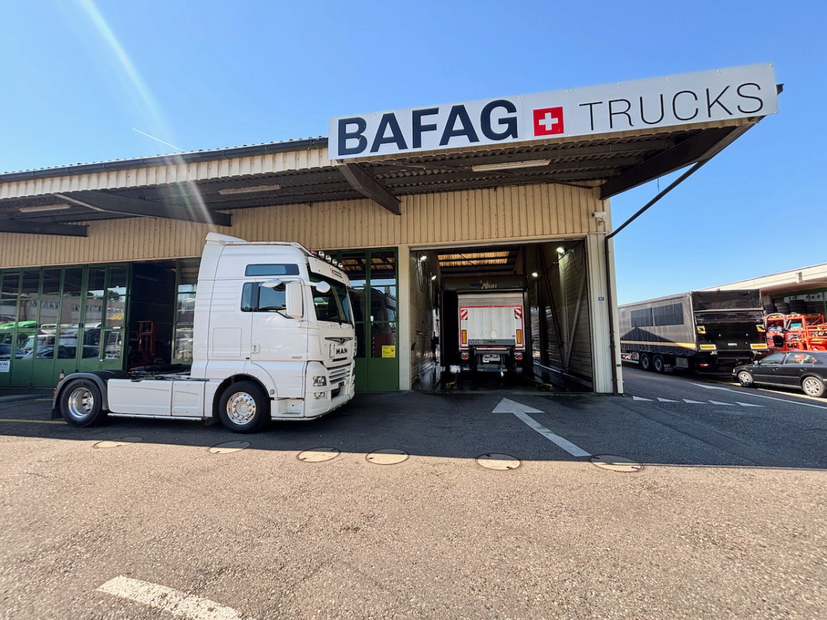 MAN TGX 18.640 - Cabeza tractora: foto 2 MAN TGX 18.640 - Cabeza tractora: foto 2