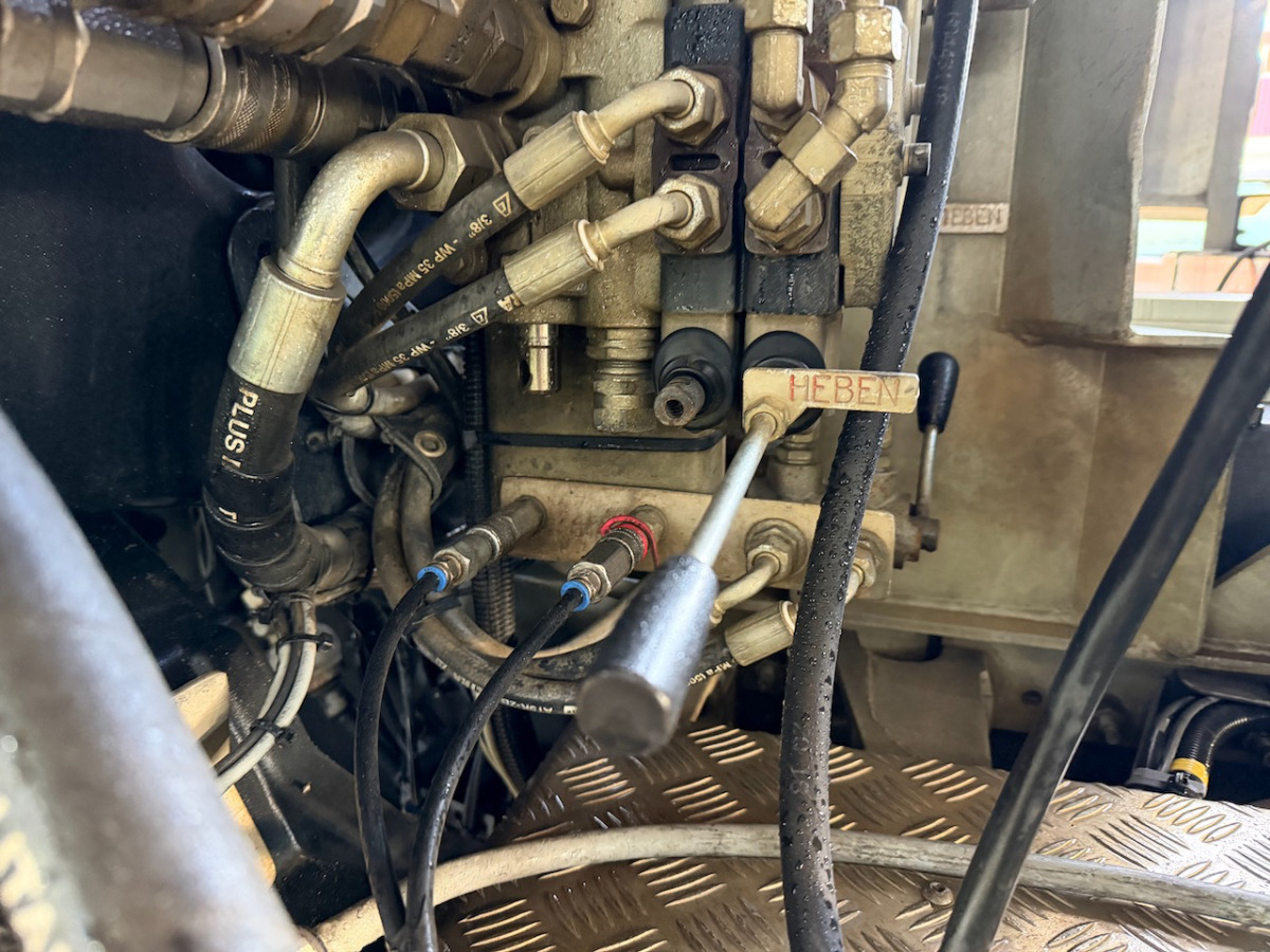 Camión volquete RENAULT C520 8x4 Wechselsystem Siloki + Kipper: foto 16