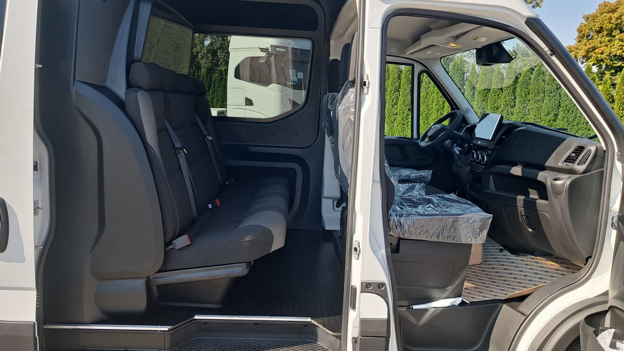 Arrendamiento de IVECO Daily 35 180 7-Sitzer IVECO Daily 35 180 7-Sitzer: foto 8 Arrendamiento de IVECO Daily 35 180 7-Sitzer IVECO Daily 35 180 7-Sitzer: foto 8