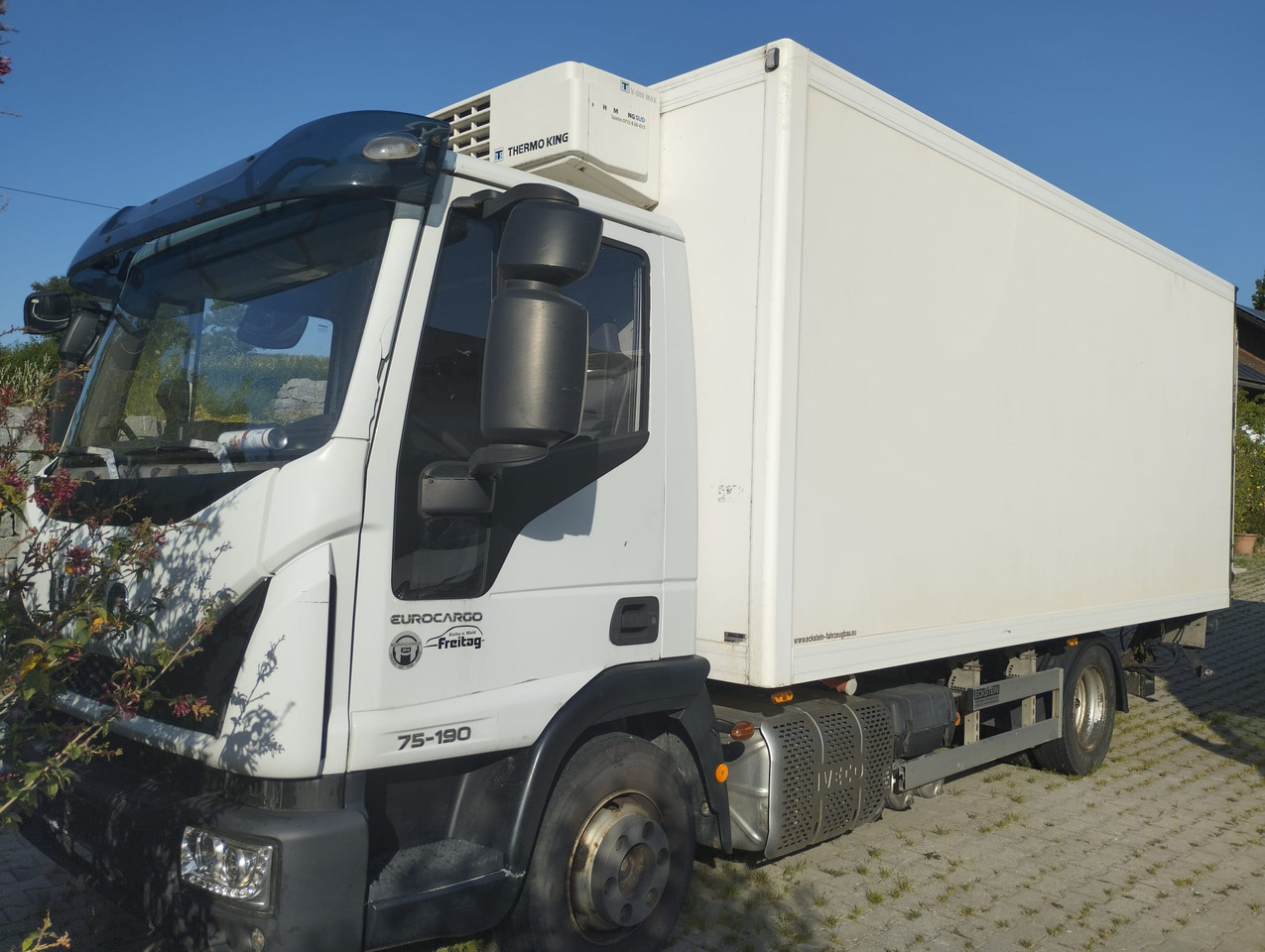 IVECO EUROCARGO 75-190 LBW Palfinger - Camión frigorífico: foto 4 IVECO EUROCARGO 75-190 LBW Palfinger - Camión frigorífico: foto 4