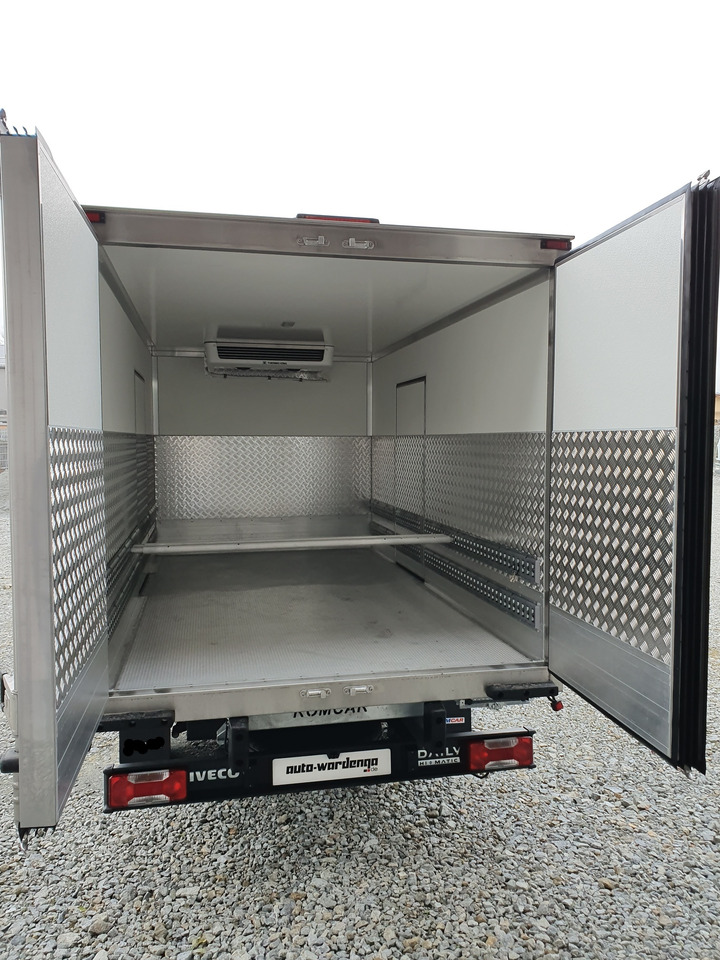 Iveco Daily 180 Tiefkühlkoffer 6PAL - Furgoneta frigorifica: foto 4 Iveco Daily 180 Tiefkühlkoffer 6PAL - Furgoneta frigorifica: foto 4