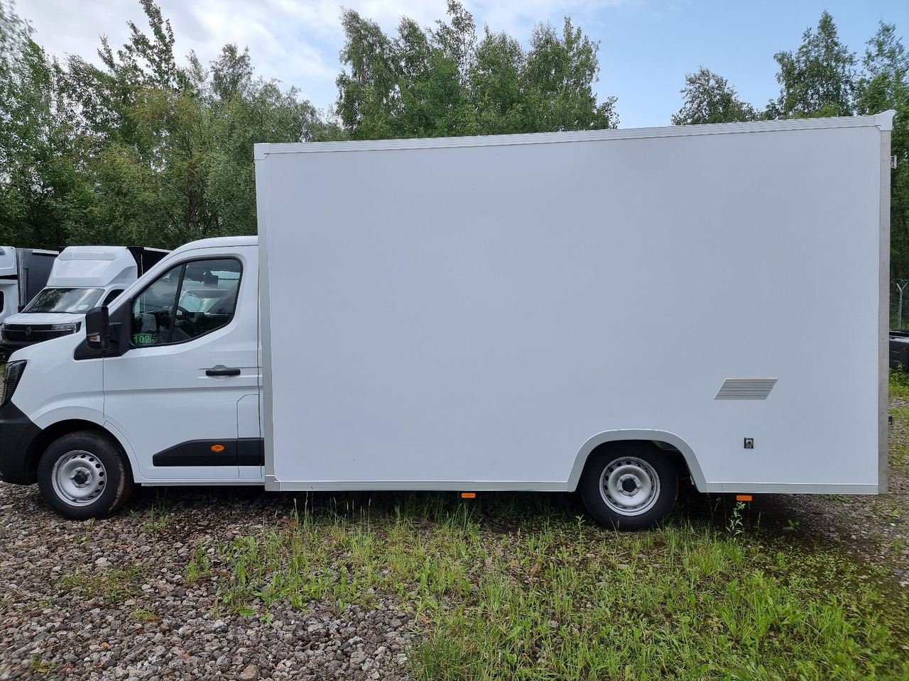 Renault Master 170 Koffer Platform Tiefrahmen - Furgoneta caja cerrada: foto 2 Renault Master 170 Koffer Platform Tiefrahmen - Furgoneta caja cerrada: foto 2