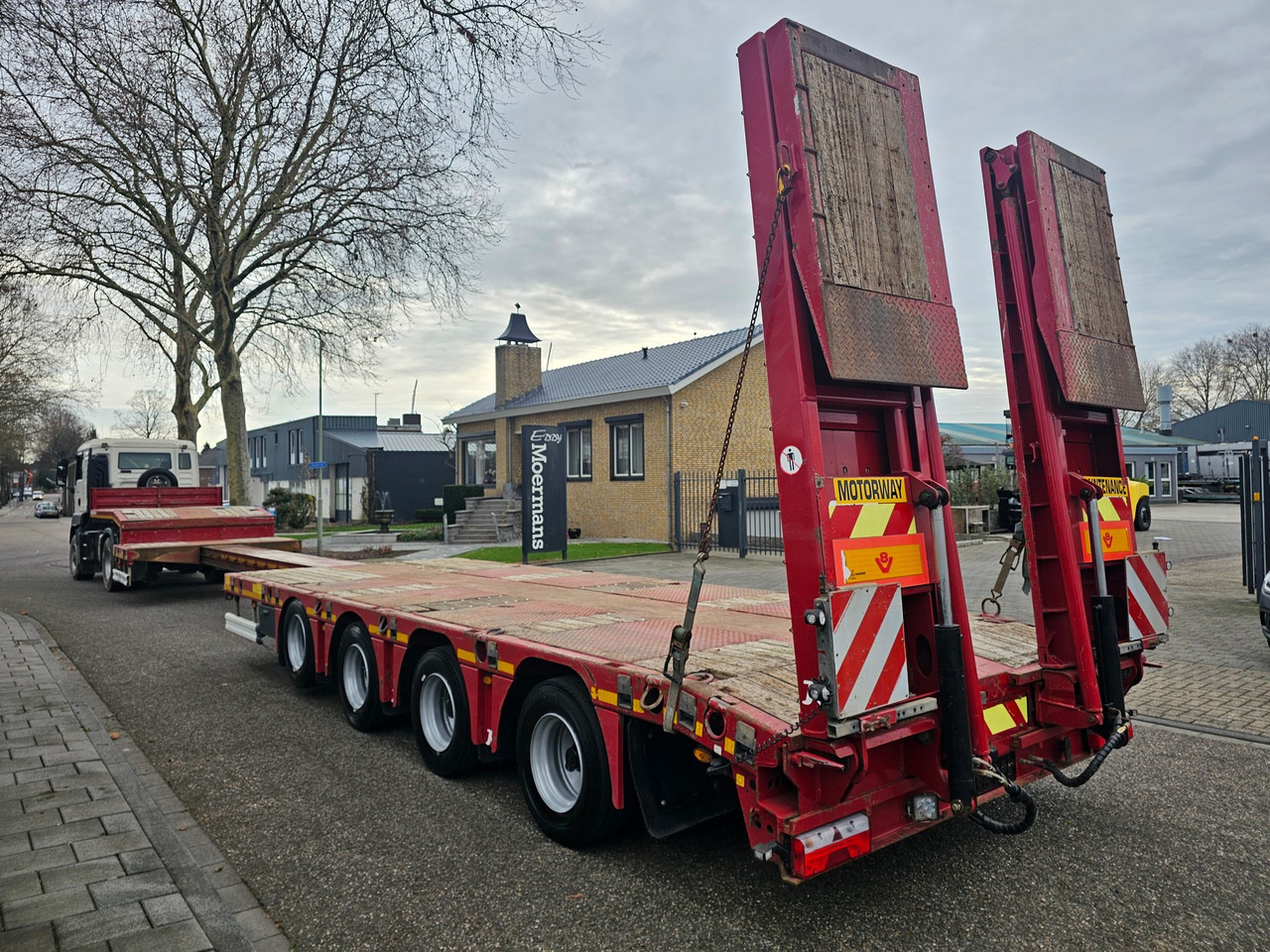 Kässbohrer LB4E With Hydraulic Flip Ramps - Semirremolque góndola rebajadas: foto 3 Kässbohrer LB4E With Hydraulic Flip Ramps - Semirremolque góndola rebajadas: foto 3