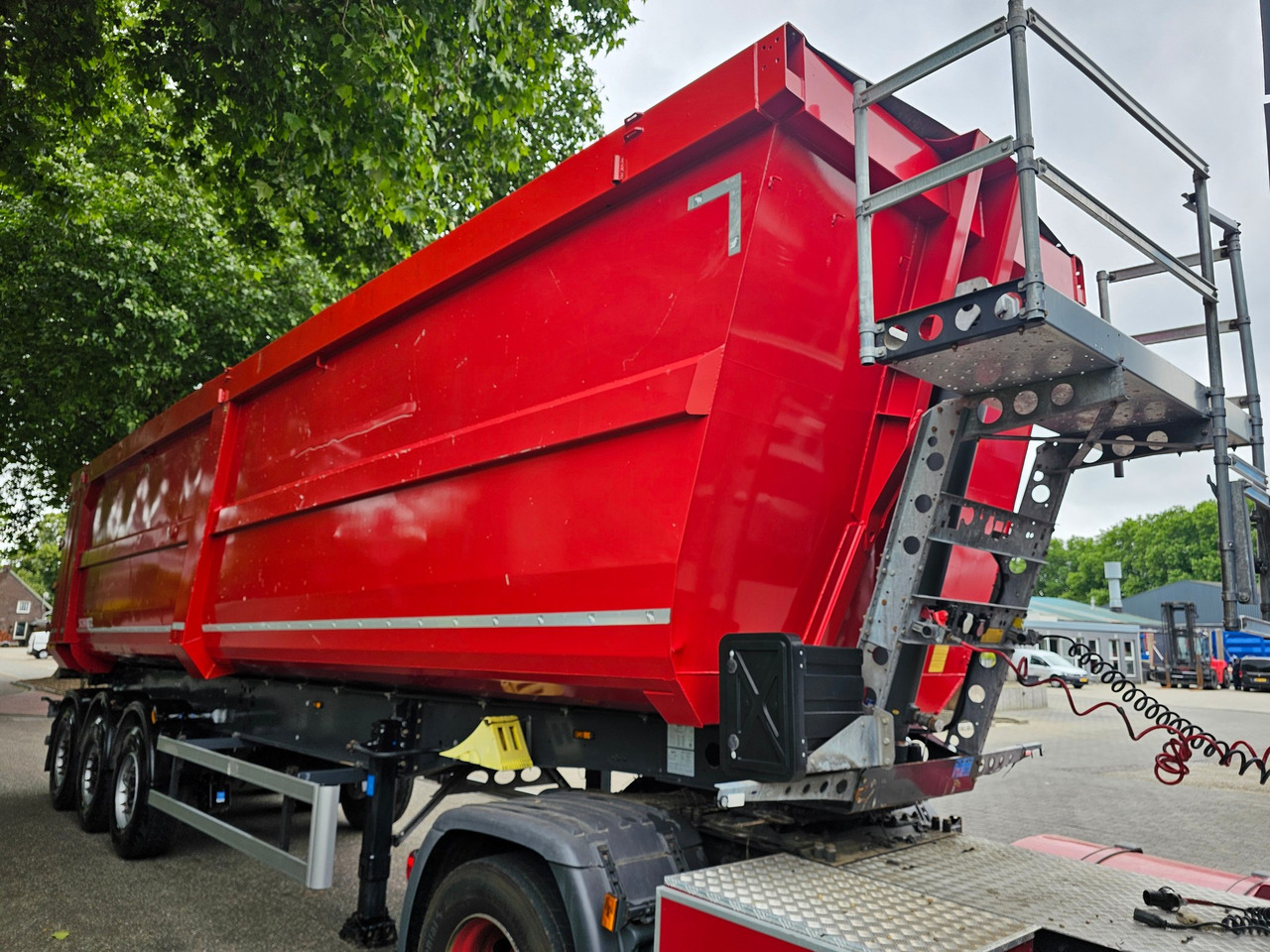 Schmitz SGF-S3 Scraptipper 55 M3 - Semirremolque volquete: foto 3 Schmitz SGF-S3 Scraptipper 55 M3 - Semirremolque volquete: foto 3