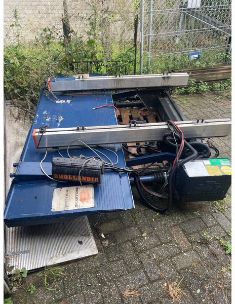 Kässbohrer 1500 KG Laadklep. Gebruikt - Semirremolque caja cerrada: foto 1 Kässbohrer 1500 KG Laadklep. Gebruikt - Semirremolque caja cerrada: foto 1