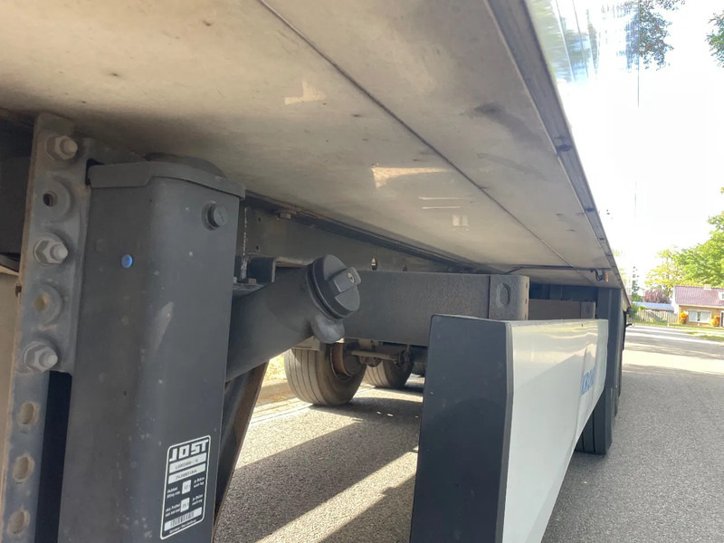 Krone Koeler 3 Asser met klep 2 stuks op voorraad APK gekeurd - Semirremolque frigorífico: foto 5 Krone Koeler 3 Asser met klep 2 stuks op voorraad APK gekeurd - Semirremolque frigorífico: foto 5