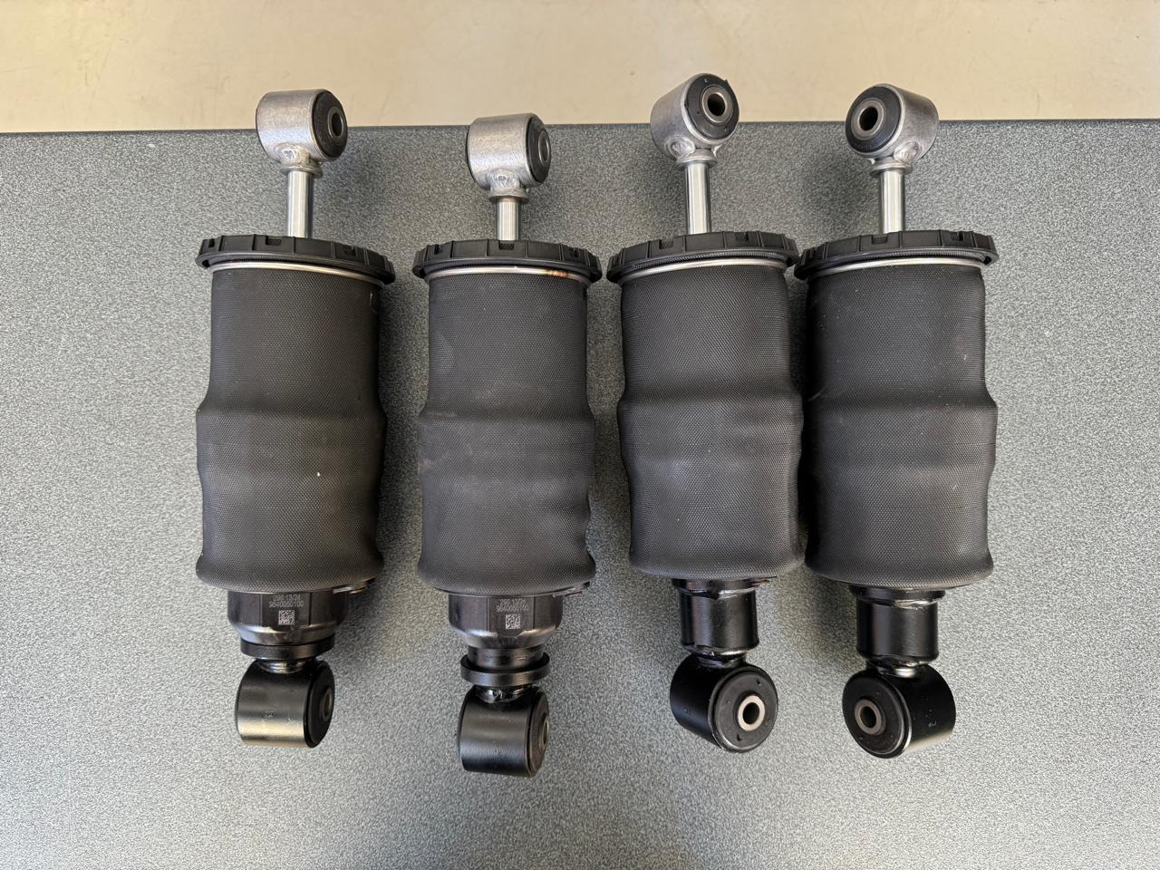 CAB SUSPENSION ON FRAME (FRONT-REAR) MAN TGS - Suspensión de cabina: foto 2 CAB SUSPENSION ON FRAME (FRONT-REAR) MAN TGS - Suspensión de cabina: foto 2