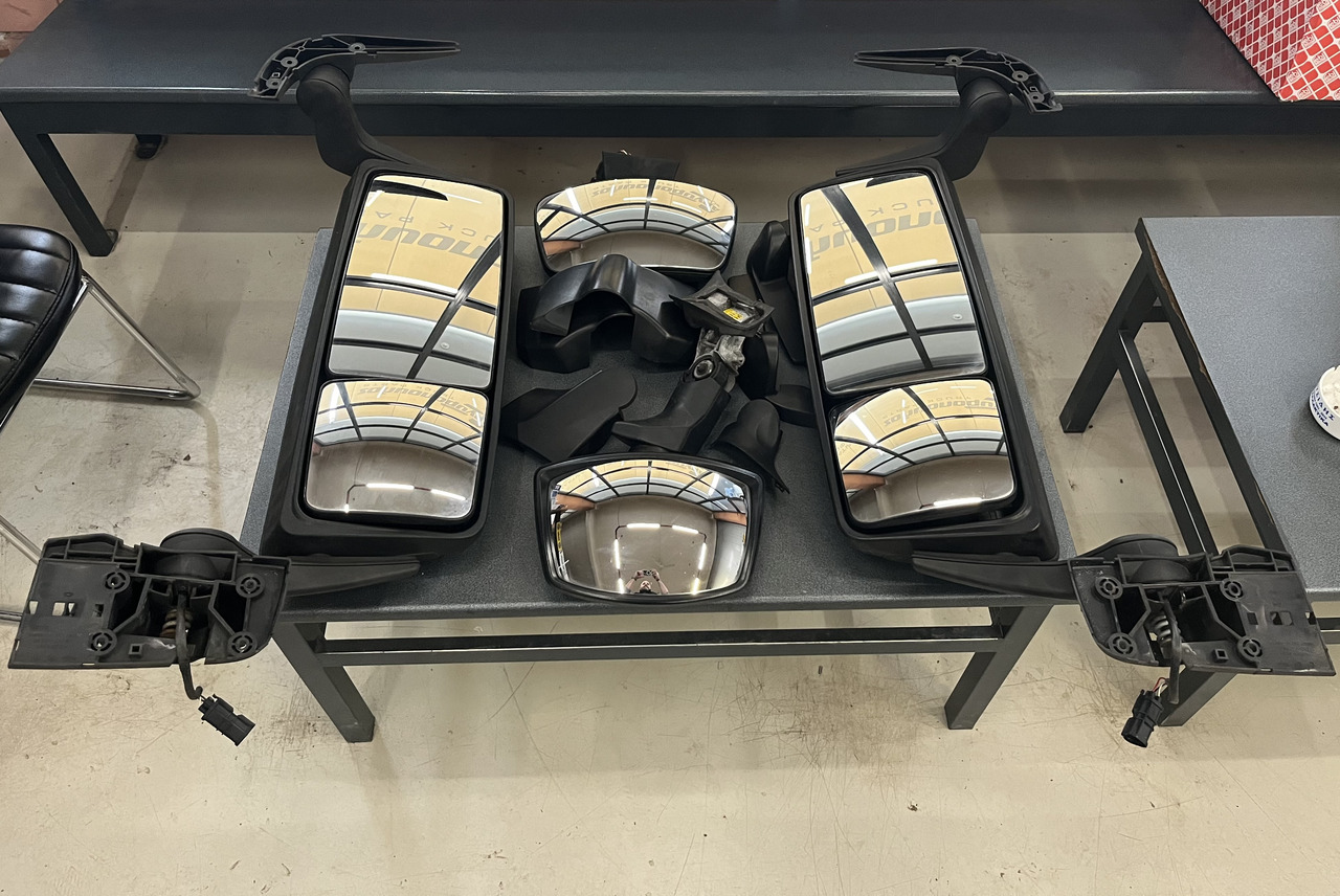 COMPLETE SET OF MIRRORS MAN TGX - Cabina e interior para Camión: foto 1 COMPLETE SET OF MIRRORS MAN TGX - Cabina e interior para Camión: foto 1