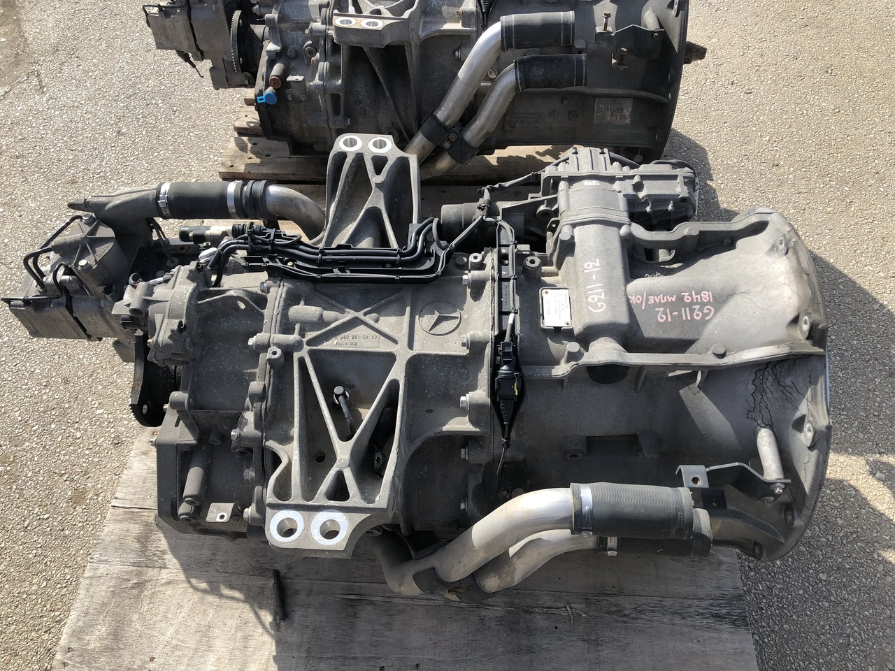 GEARBOX G211-12 ZKL RETARDER ACTROS MP4 (AVAILABLE 2PCS) - Caja de cambios para Camión: foto 3 GEARBOX G211-12 ZKL RETARDER ACTROS MP4 (AVAILABLE 2PCS) - Caja de cambios para Camión: foto 3